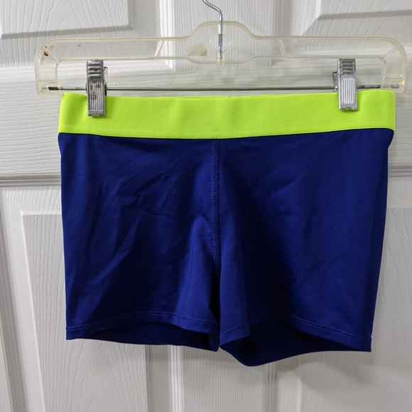 Spandex - Picture 1 of 5